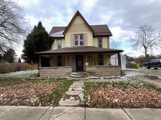 4530 East Rd, Leonard, MI 48367