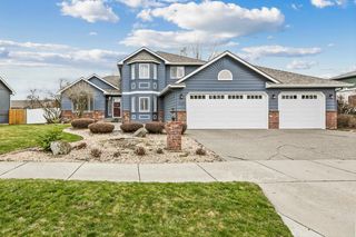 2707 W  Cascade Way, Spokane, WA 99208