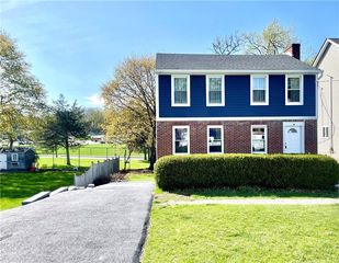 72 Commonwealth Avenue, Middletown, NY 10940