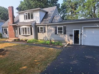 42 Whitman Rd, Rochester, NY 14616