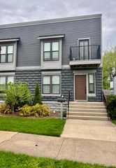 328 Maple Ave, Holland, MI 49423