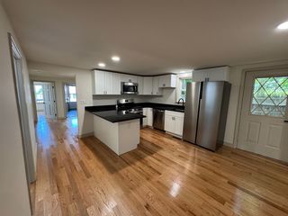 51 Summit St #1L, Clinton, MA 01510