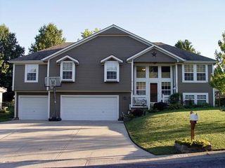 18911 E  22nd Ter, Independence, MO 64058