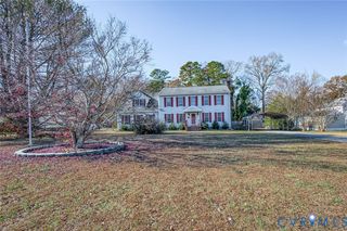 8910 Tunstall Rd, New Kent, VA 23124