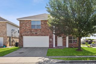 7100 Kickapoo Dr, Fort Worth, TX 76179