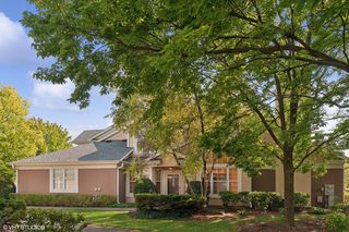 3079 Lexington Ln, Glenview, IL 60026