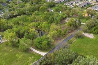 10985 W  175th St #1, Overland Park, KS 66221