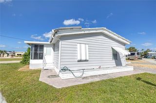 6522 Dakota St, Bradenton, FL 34207