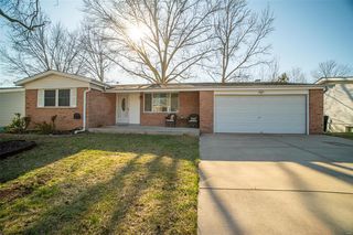 709 Wild Walnut Ln, Ballwin, MO 63021