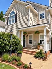 5036 Village Lawn Dr, Raleigh, NC 27613