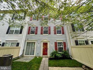121 Bishopstone Ct, Frederick, MD 21702