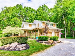 85 Chart Rd, Cuyahoga Falls, OH 44223