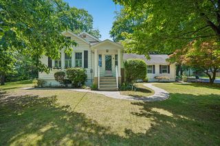8 Van Mater Ter, Hazlet, NJ 07730