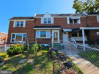 615 W  14th St, Chester, PA 19013