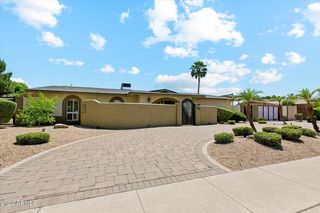 6739 E DREYFUS Avenue, Scottsdale, AZ 85254