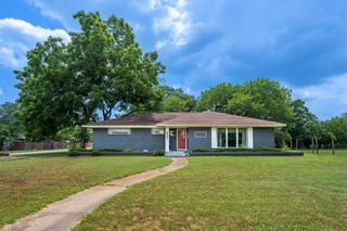 807 N  Kaufman St, Seagoville, TX 75159