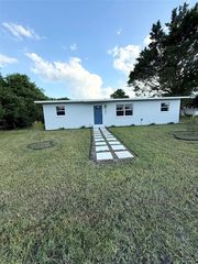 801 Brodhag Dr, Punta Gorda, FL 33950