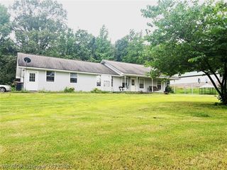 1121 W  64th Hwy, Ozark, AR 72949