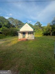 101 Smith Rd, Newnan, GA 30263