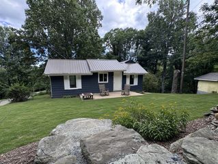7031 US Highway 221 S #G, Blowing Rock, NC 28605