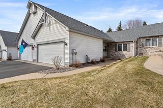 2720 Lake Court Dr #103, Mounds View, MN 55112