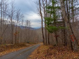 River Rd, Franklin, NC 28734