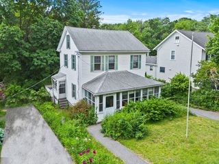 242 Lincoln St, Lexington, MA 02421