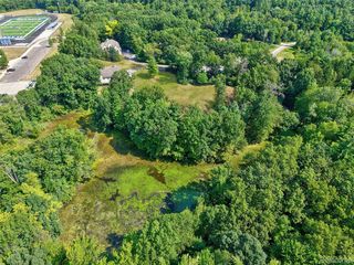 Hunters Ridge Dr #B, Ortonville, MI 48462