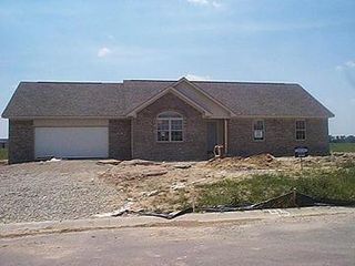 2397 Mill Stream Dr, Greenfield, IN 46140