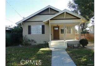 922 6th St, Redlands, CA 92374