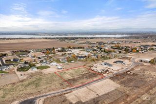 13294 N  Fork Ln, Nampa, ID 83686