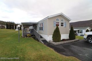 32 Blue Mountain Vw, Kunkletown, PA 18058