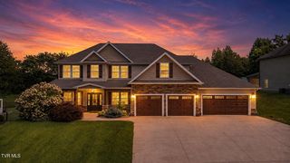 3017 Calton Hl, Kingsport, TN 37664