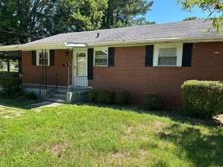 2119 Elbon Dr, Winston Salem, NC 27105