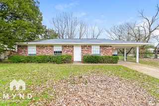 5652 Chickasaw Dr, Horn Lake, MS 38637