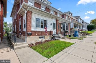 25 Arlington St, Reading, PA 19611