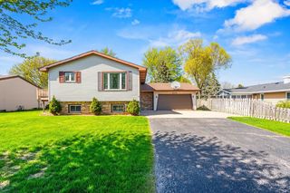 2232 W  Cortland Dr, Appleton, WI 54914