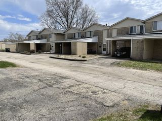 16 Florentine Ct, Pekin, IL 61554