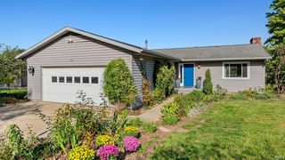 919 Shady Ln, Warsaw, IN 46580