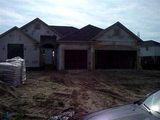 50160 Ashperton Dr, Macomb, MI 48042