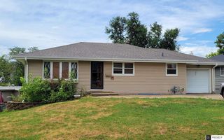 4301 Drexel St, Omaha, NE 68107