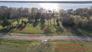 2051 Bluffview Ln, Lone Oak, TX 75453