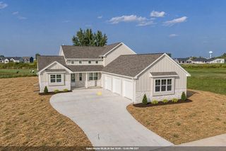 122 Beckerae Ct, Wrightstown, WI 54180