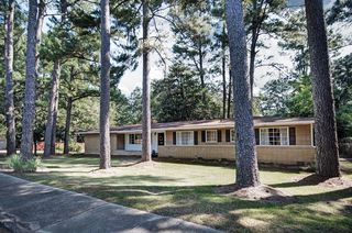 4326 Ridgewood Rd, Jackson, MS 39211