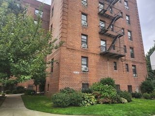 170-06 Crocheron Ave #1B, Queens, NY 11358