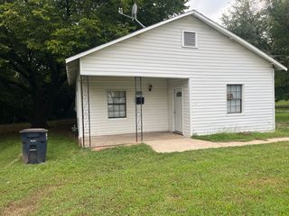 624 N  Oklahoma Ave, Shawnee, OK 74801