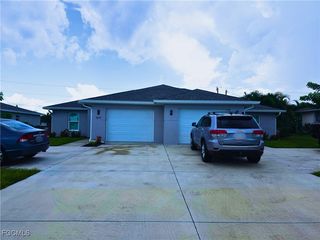 521 SW 8th Pl, Cape Coral, FL 33991