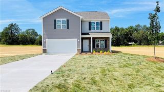 130 Altavista Dr, Clemmons, NC 27012