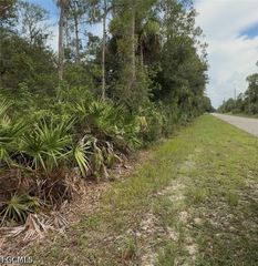 2114 Wellington Ave, Alva, FL 33920