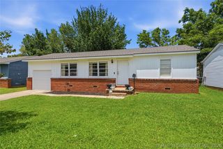 1921 W  49th St, Tulsa, OK 74107